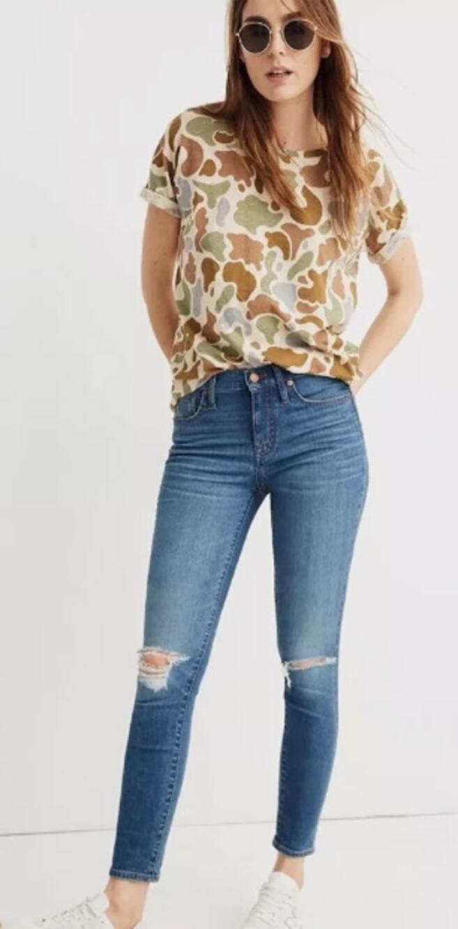 Madewell 9" High Rise Skinny Distressed Crop Size 26